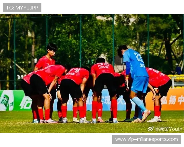 “广州队举办青少年足球体验营”，广州足球青训机构